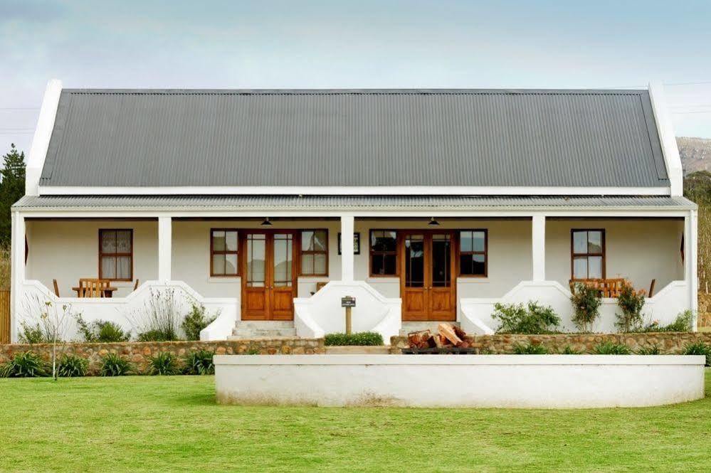 Endless Vineyards At Wildekrans Wine Estate Botrivier Exterior foto